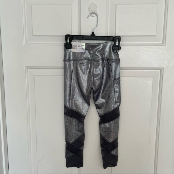 Justice Active Silver Metallic Size 7 High Waist Ankle Leggings NWT - Picture 2 of 5